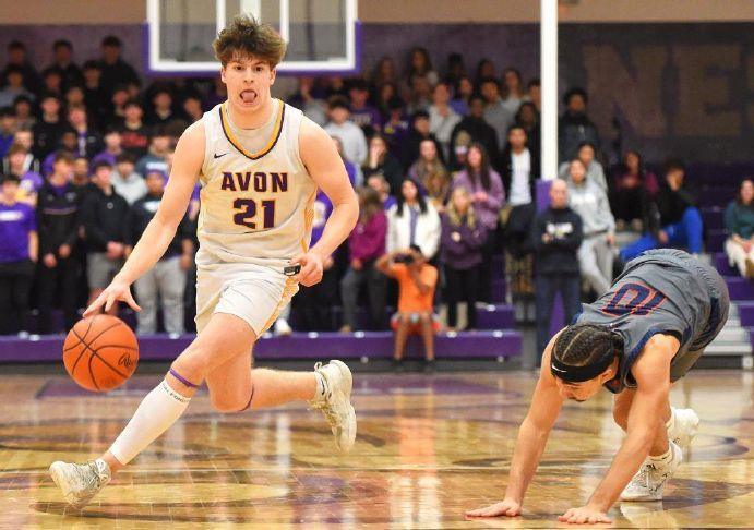 Eagles excel at the line, take down Amherst in overtime, 87-79