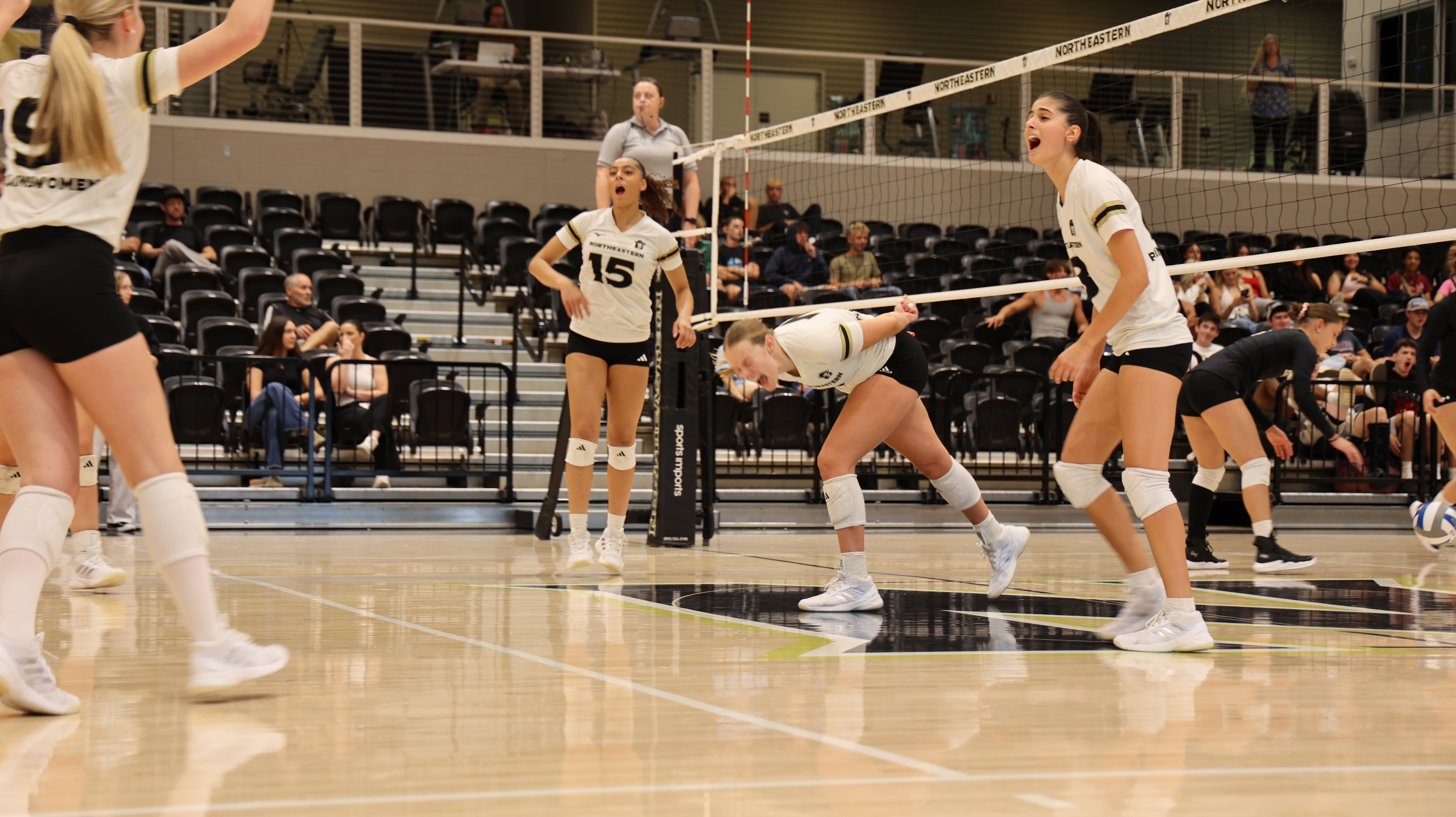 Northeastern Junior College Volleyball Triumphs in Preseason Match
