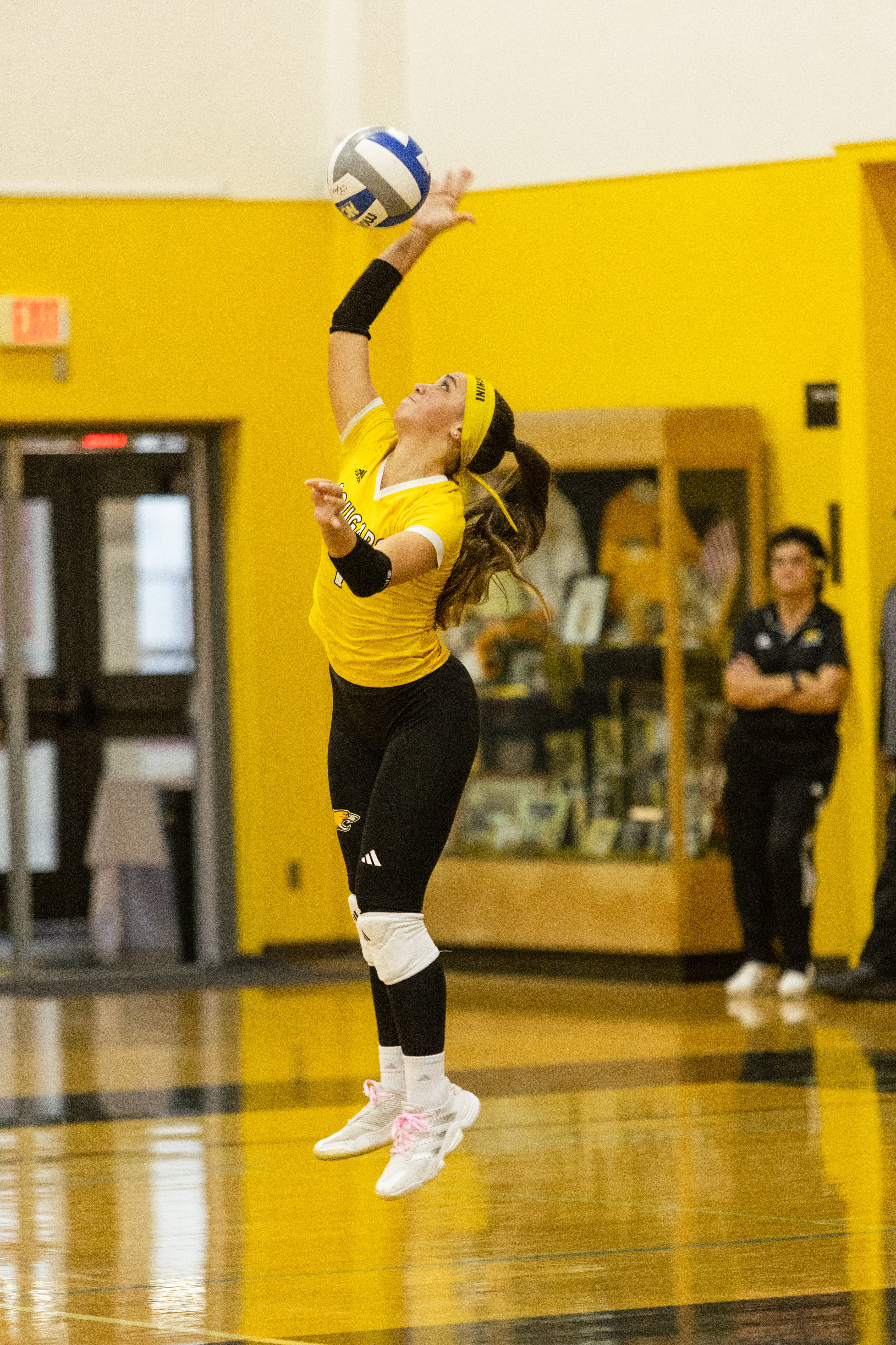 Taft College Cougars Secure Victory Over Coalinga College in CVC Women's Volleyball Match
