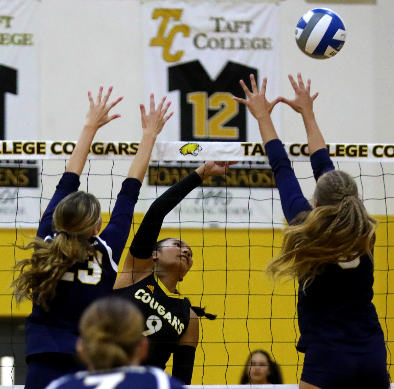 Lady Cougars Volleyball Triumph at Victor Valley in a Clean Sweep