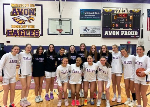 Eagles pull away with fourth-quarter run to defeat Midview on Senior Night