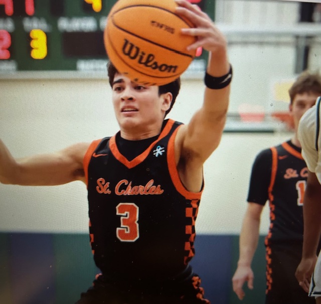 Dumpit’s 24 Points Power Fighting Saints to 73–59 Road Win at Bartlett