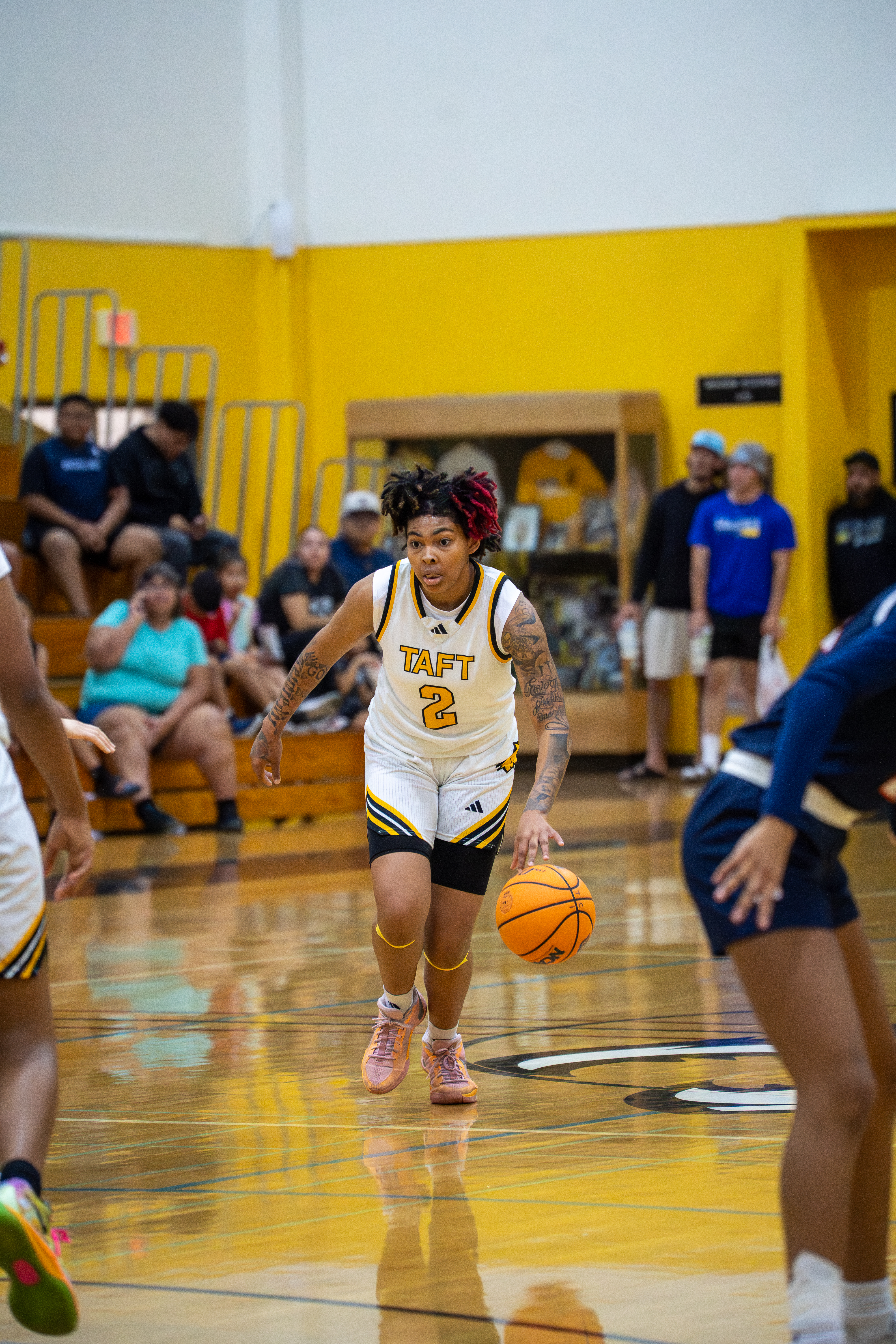 Taft Turns Up Defensive Pressure in 71–33 Road Win at Porterville