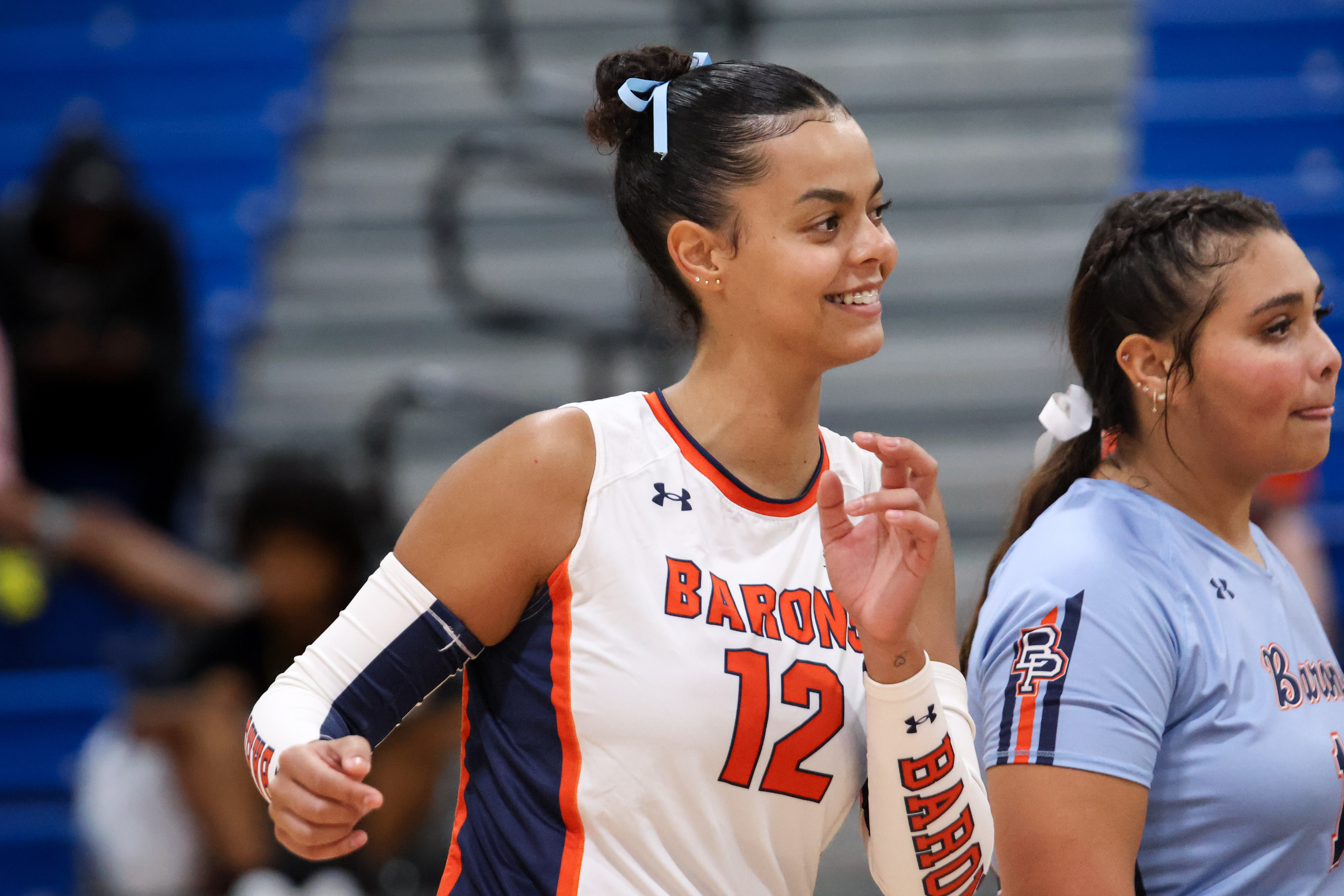 Barons Cruise to Win Over Wolves