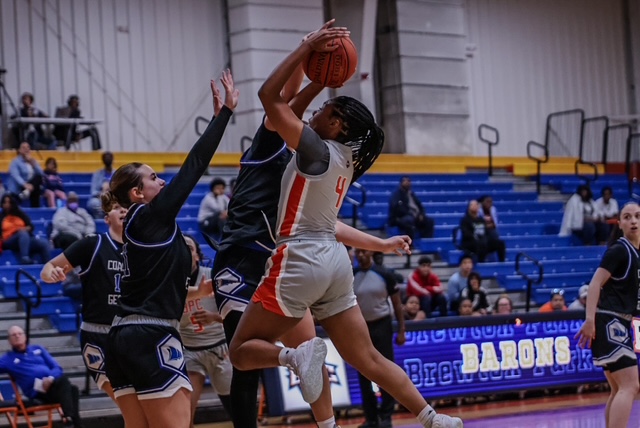 Lady Barons Silence Wolf Pack at the Buzzer