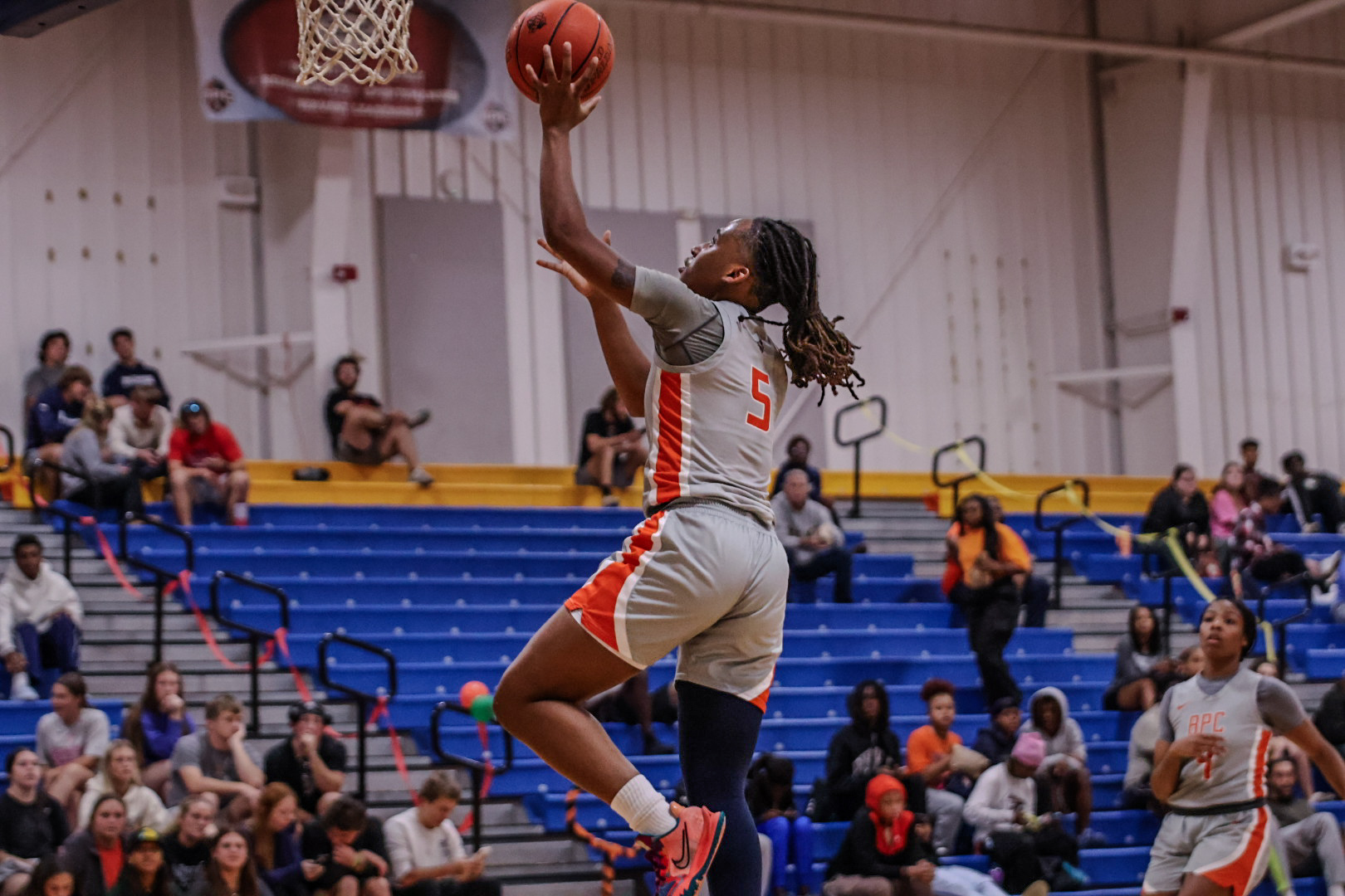 Lady Barons Roll Over Pioneers