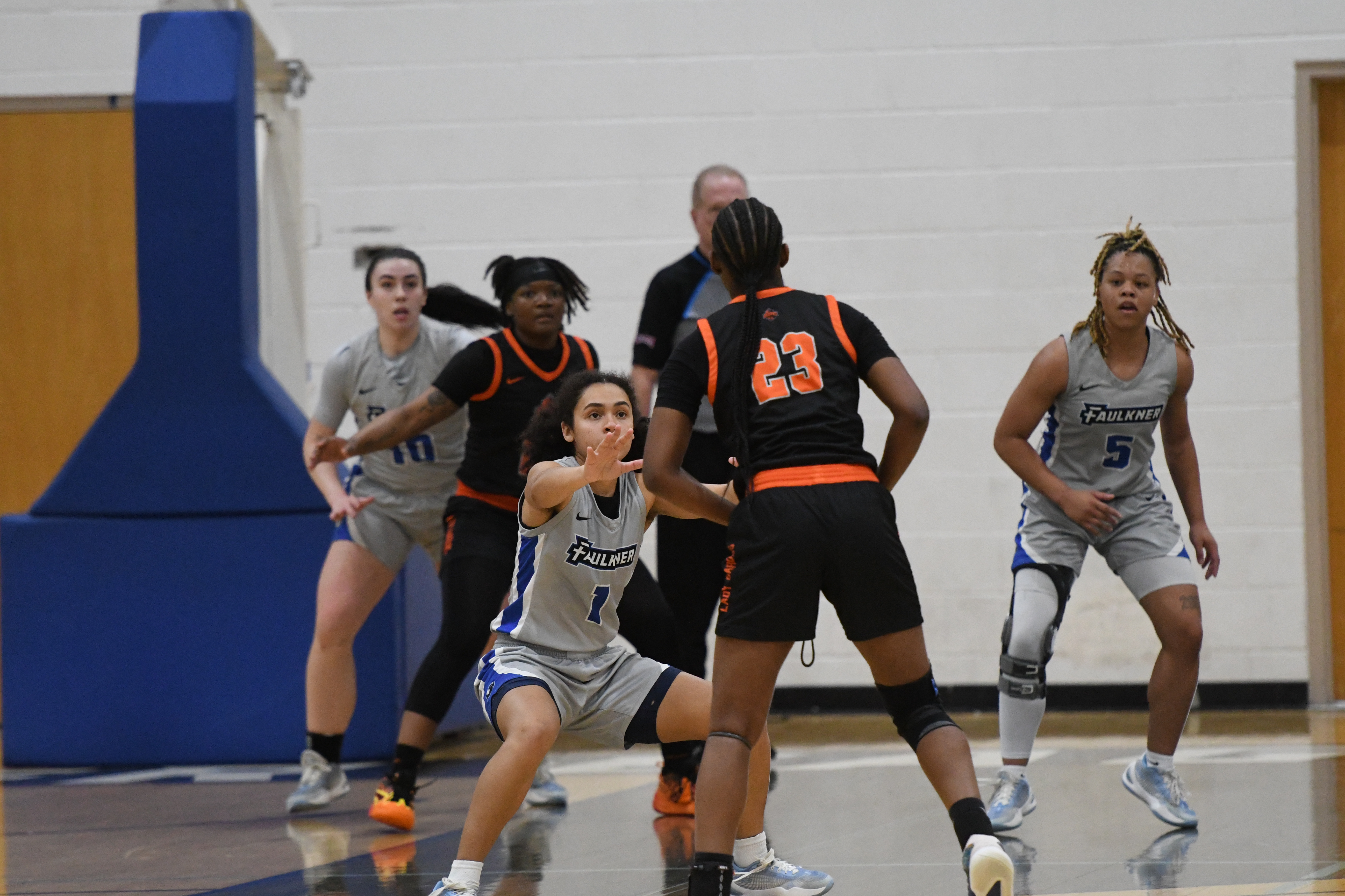 Lady Barons Rise Over Faulkner Eagles