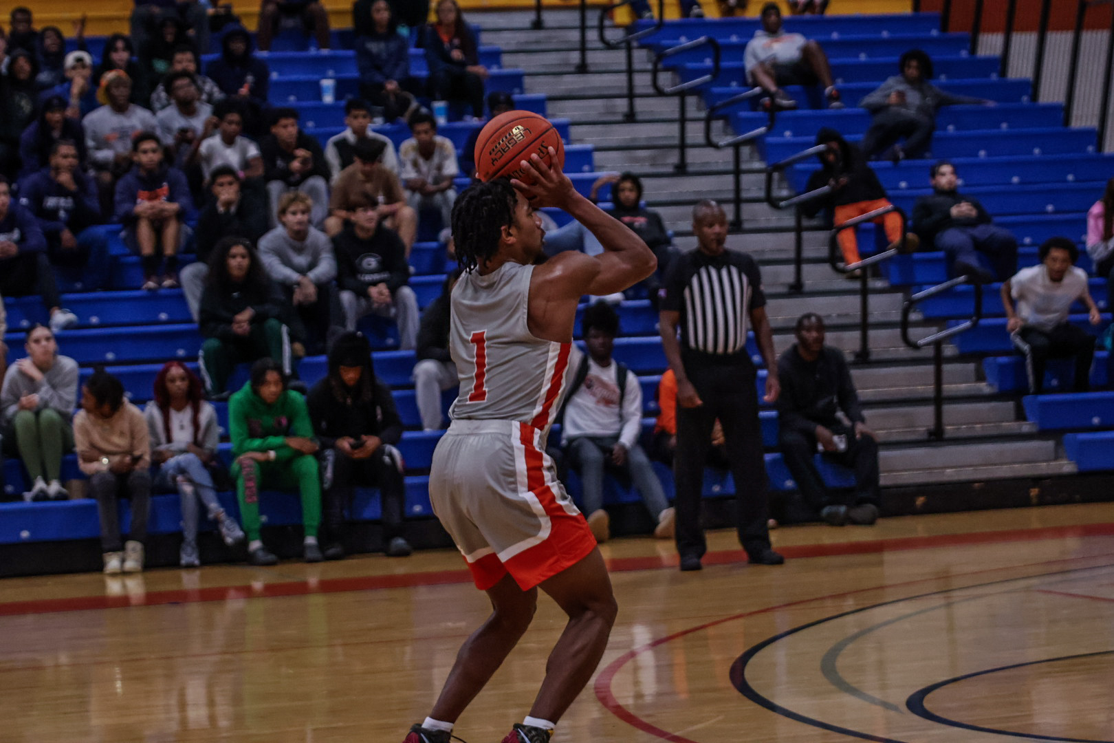 Barons Rise Over Mighty Oaks