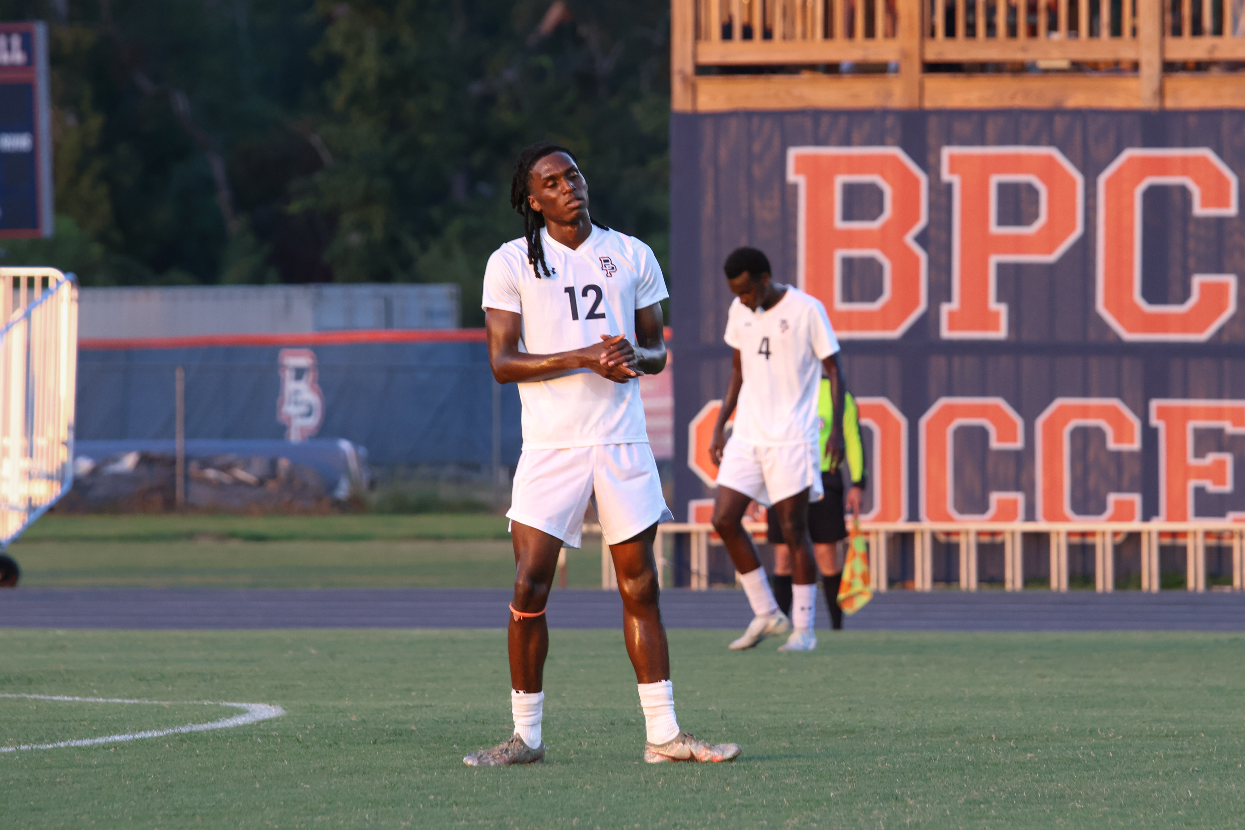 Barons Suffer Defeat Against Knights