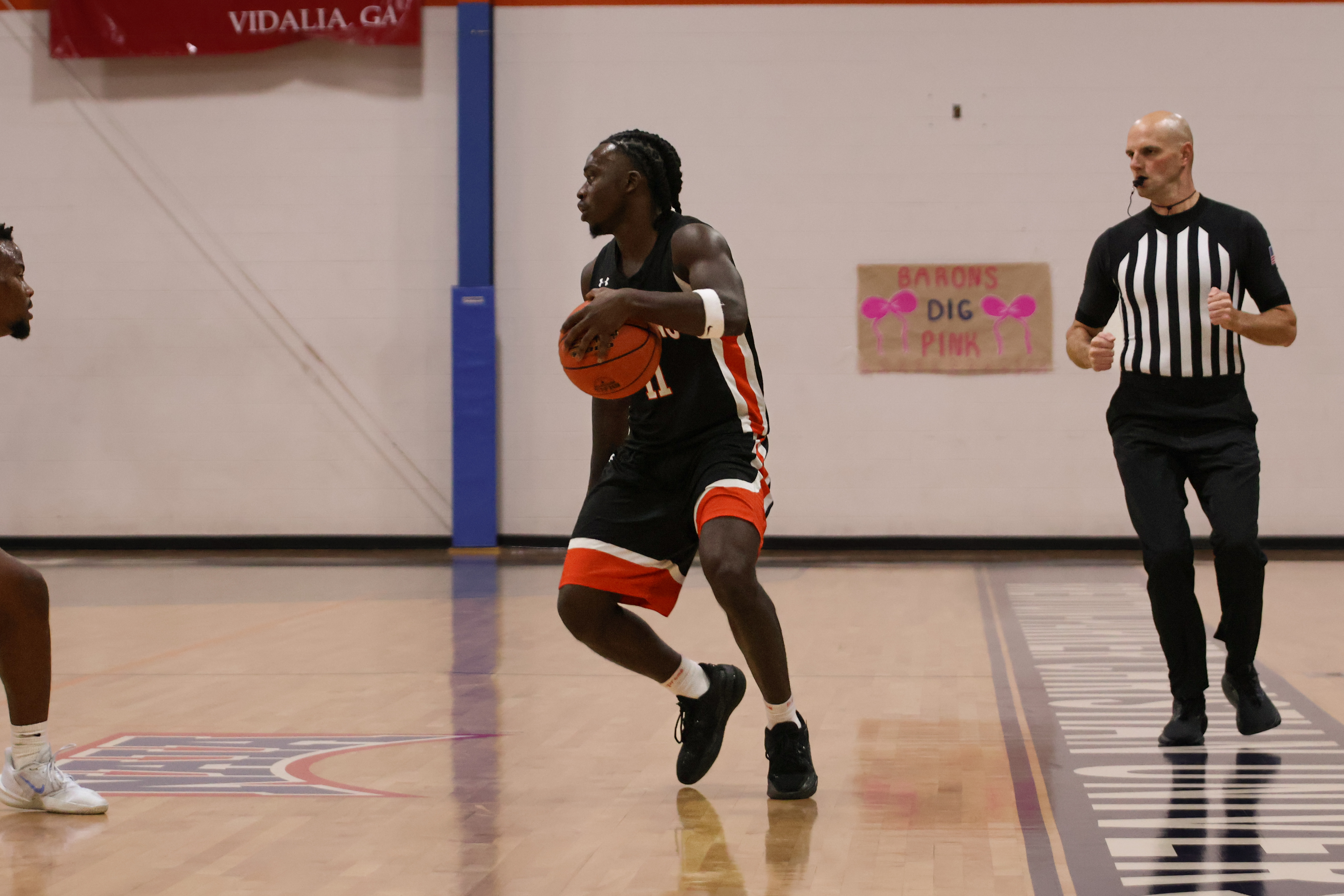 Barons Take Down Skyhawks