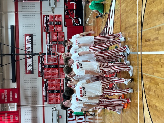 Union Grove boys basketball starts fast but falls to Waterford, 58-39