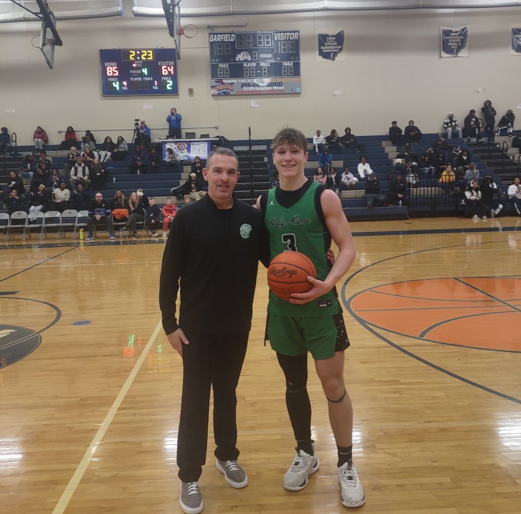 Holy Name Guard Drew Styers Achieves 1000 Career Points Milestone