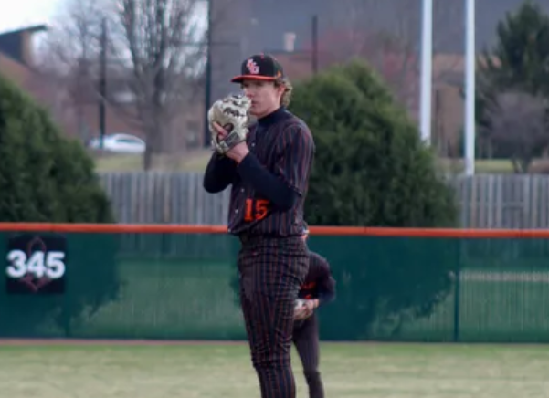 St. Charles East breaks open tie in fourth, beats Glenbard North 7-1