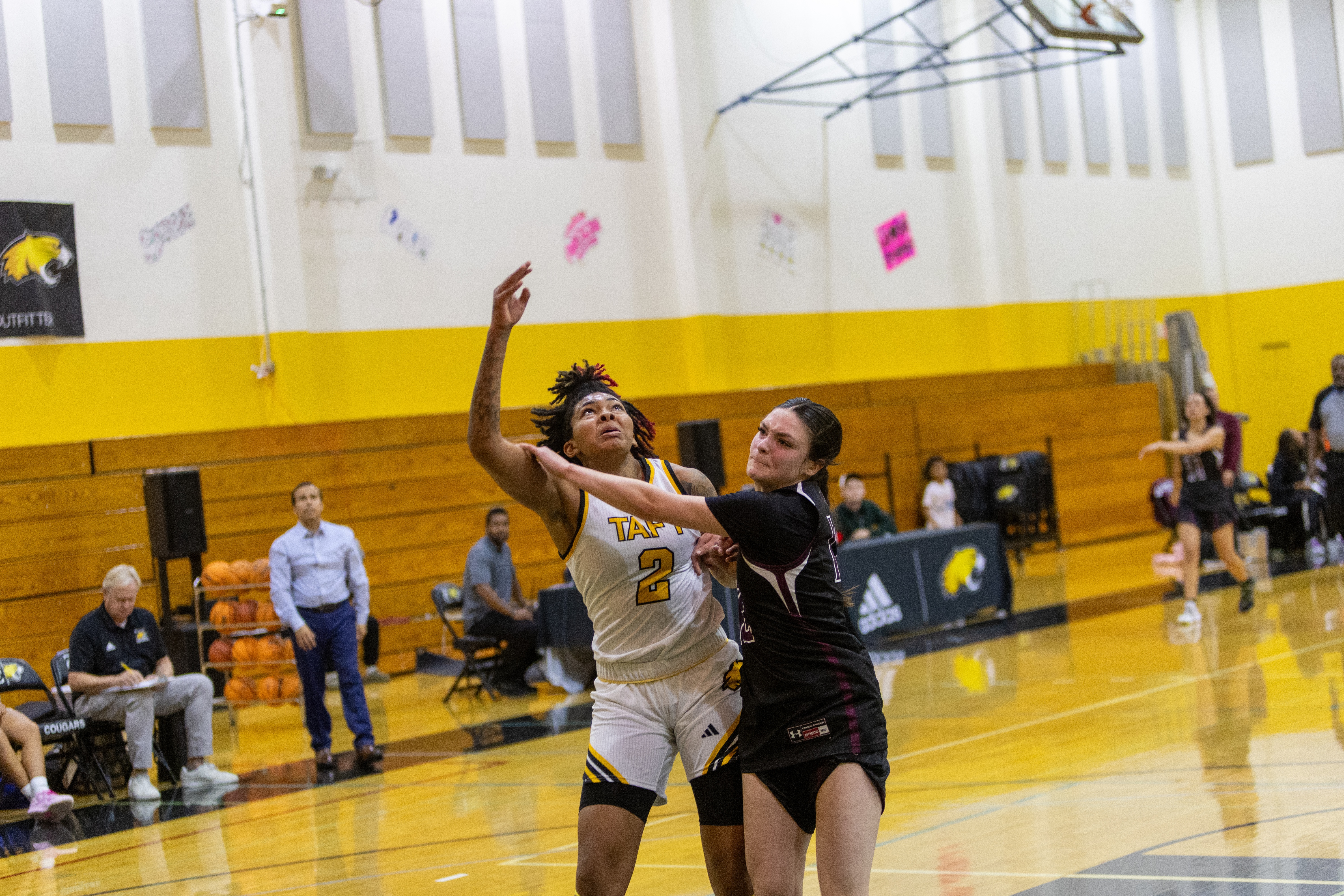 Second-Quarter Surge Sends Fresno Past Taft 78-66