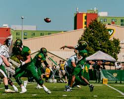 Warriors pull away late to defeat Tiffin 32-10 in season opener