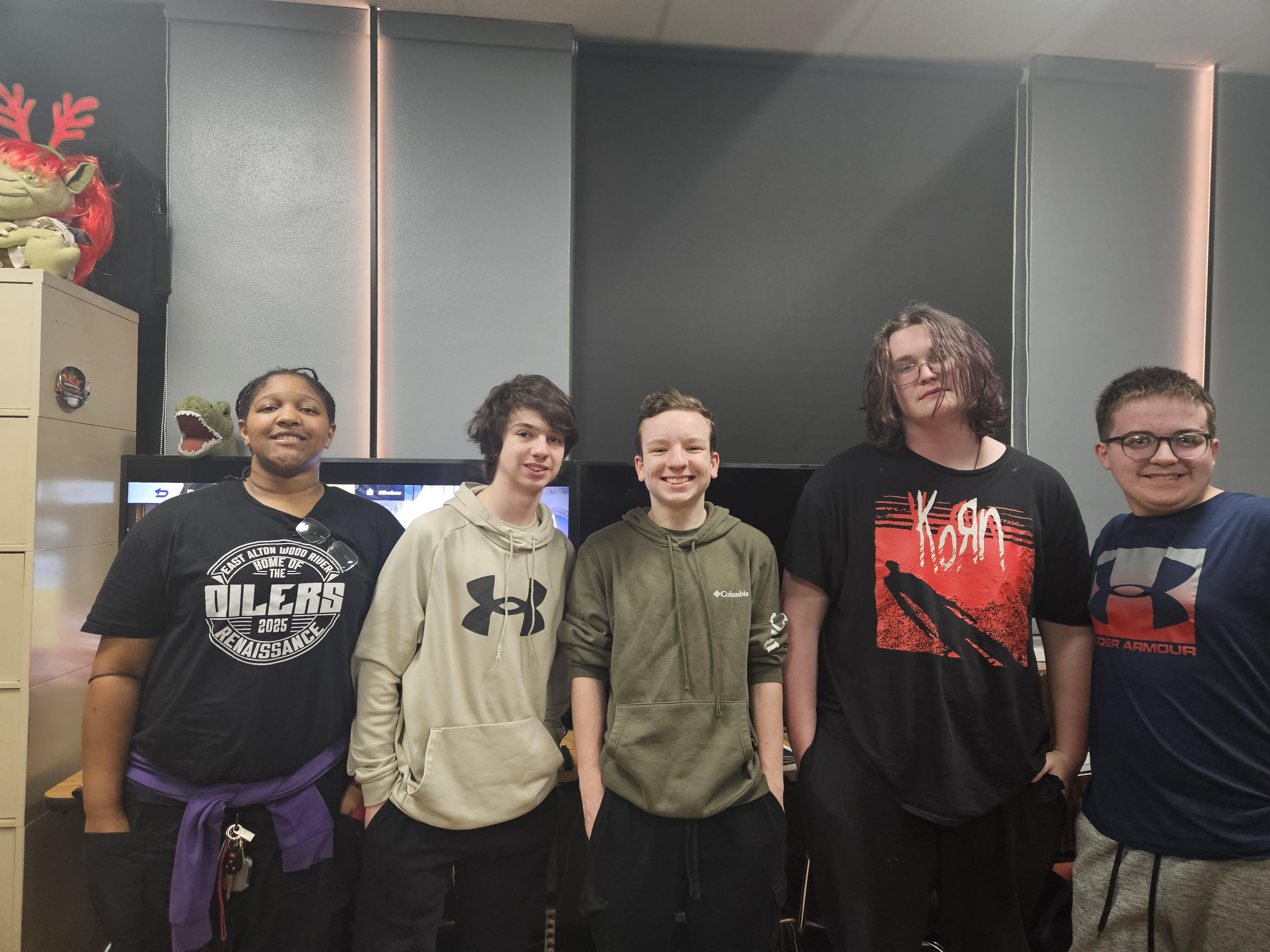 Oilers Co-ed Esports battles Wheaton North in late-season Pokemon Unite showdown