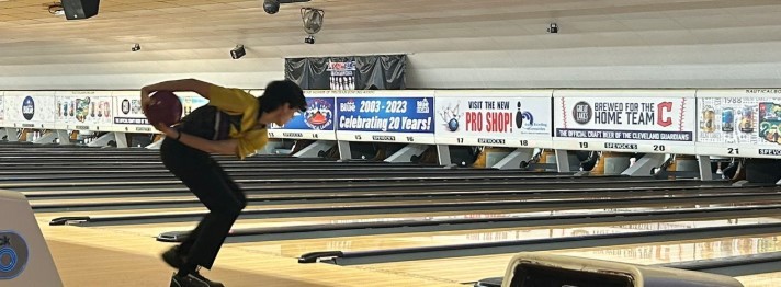 Both bowling teams place seventh in Southwestern Conference tournament