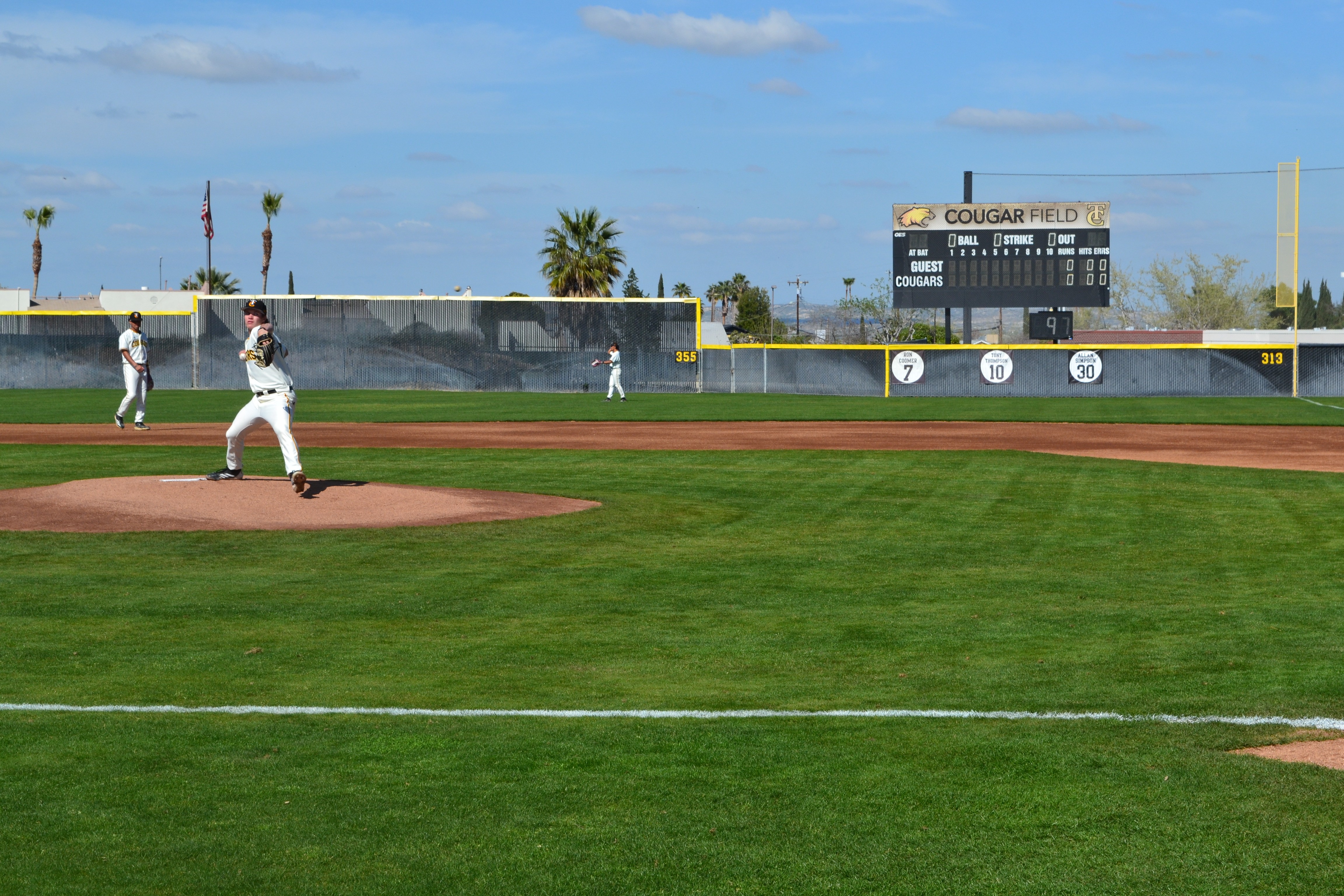 Coalinga Pulls Away From Taft in 6-2 Decision at Cougar Field