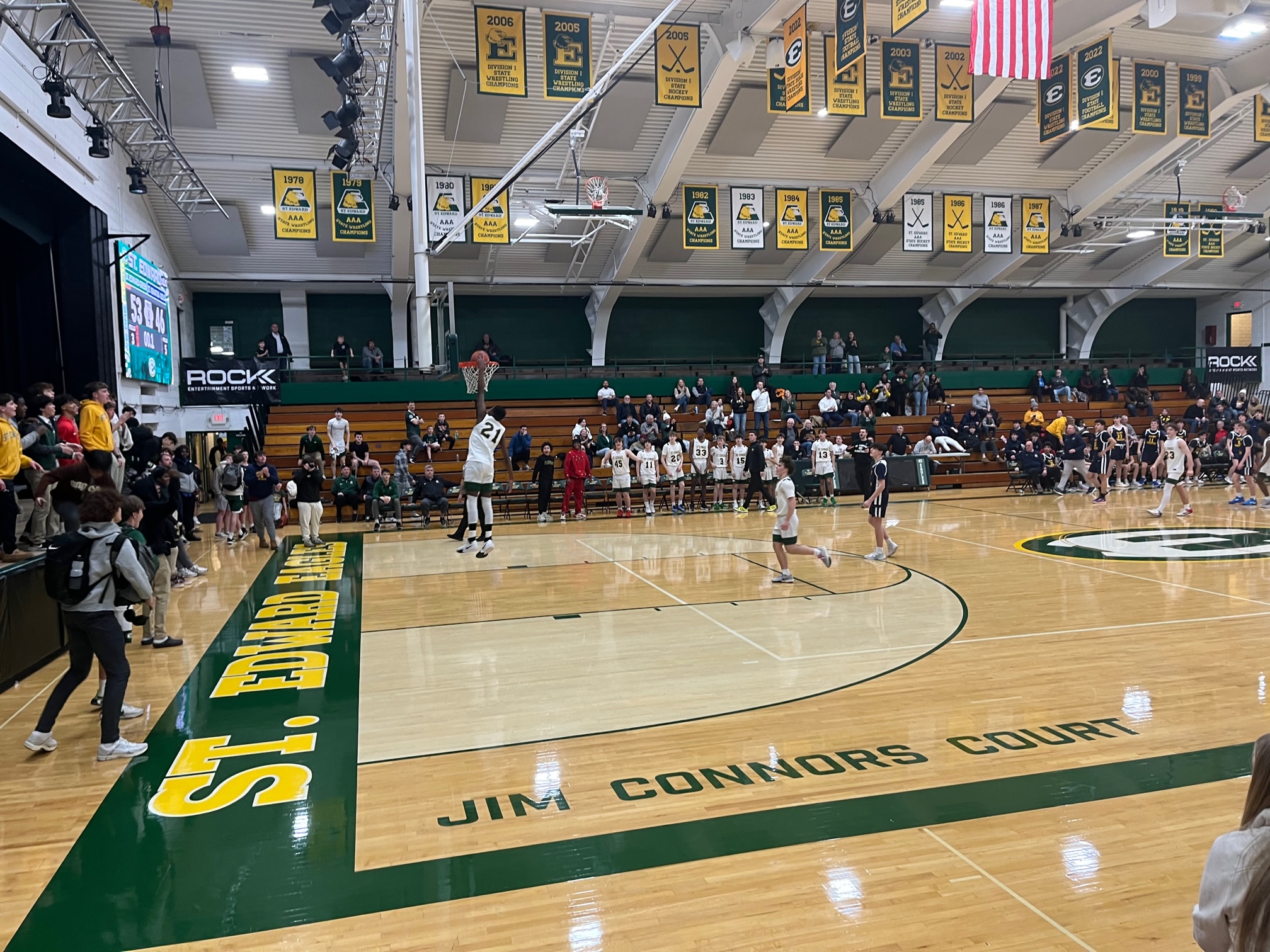 St. Edward Freshman Green Clinches Victory Over St. Ignatius in Hard-Fought Basketball Clash