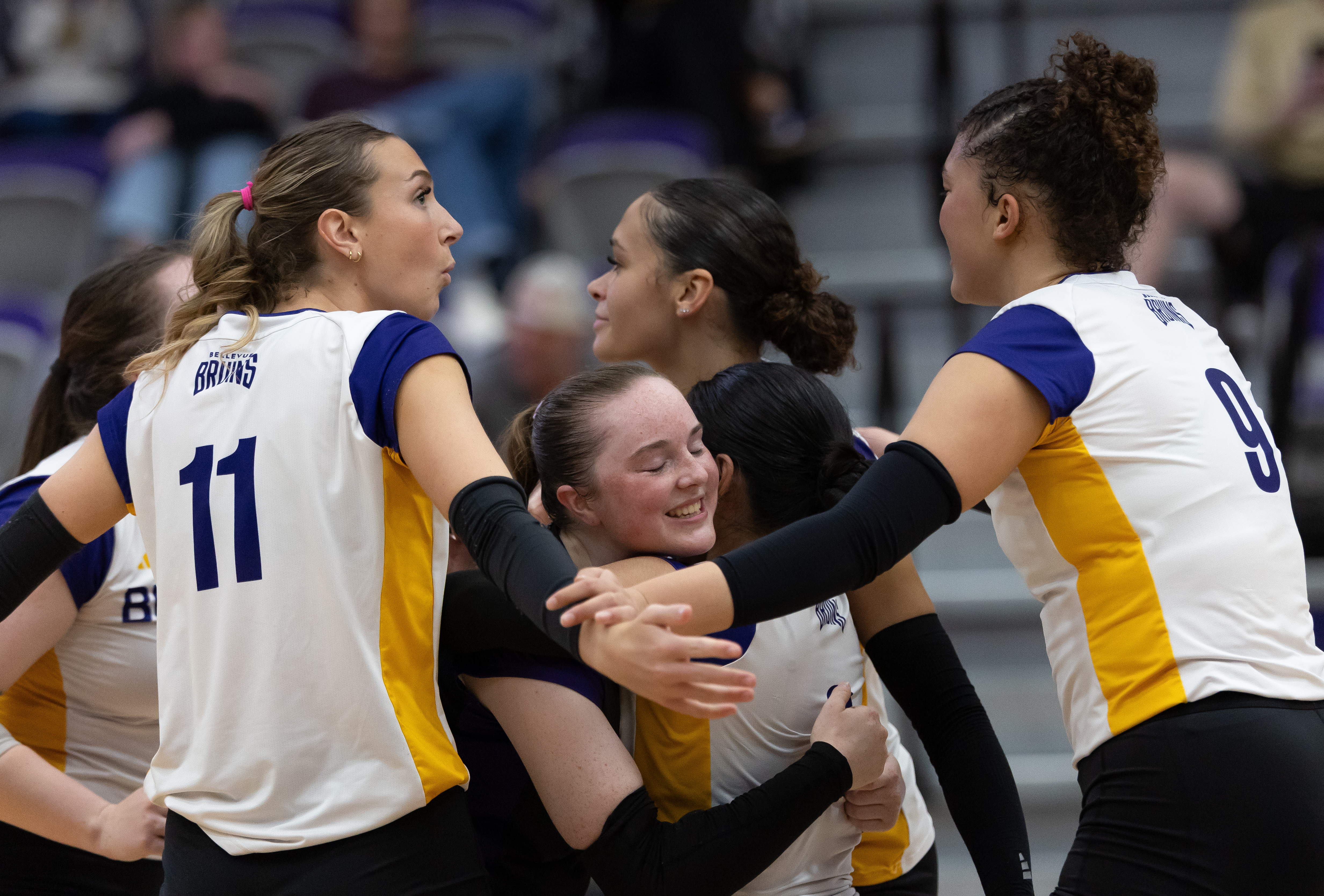No. 2 seed Bellevue outlasts No. 3 seed MSU-Northern in five-set thriller to advance to the championship final