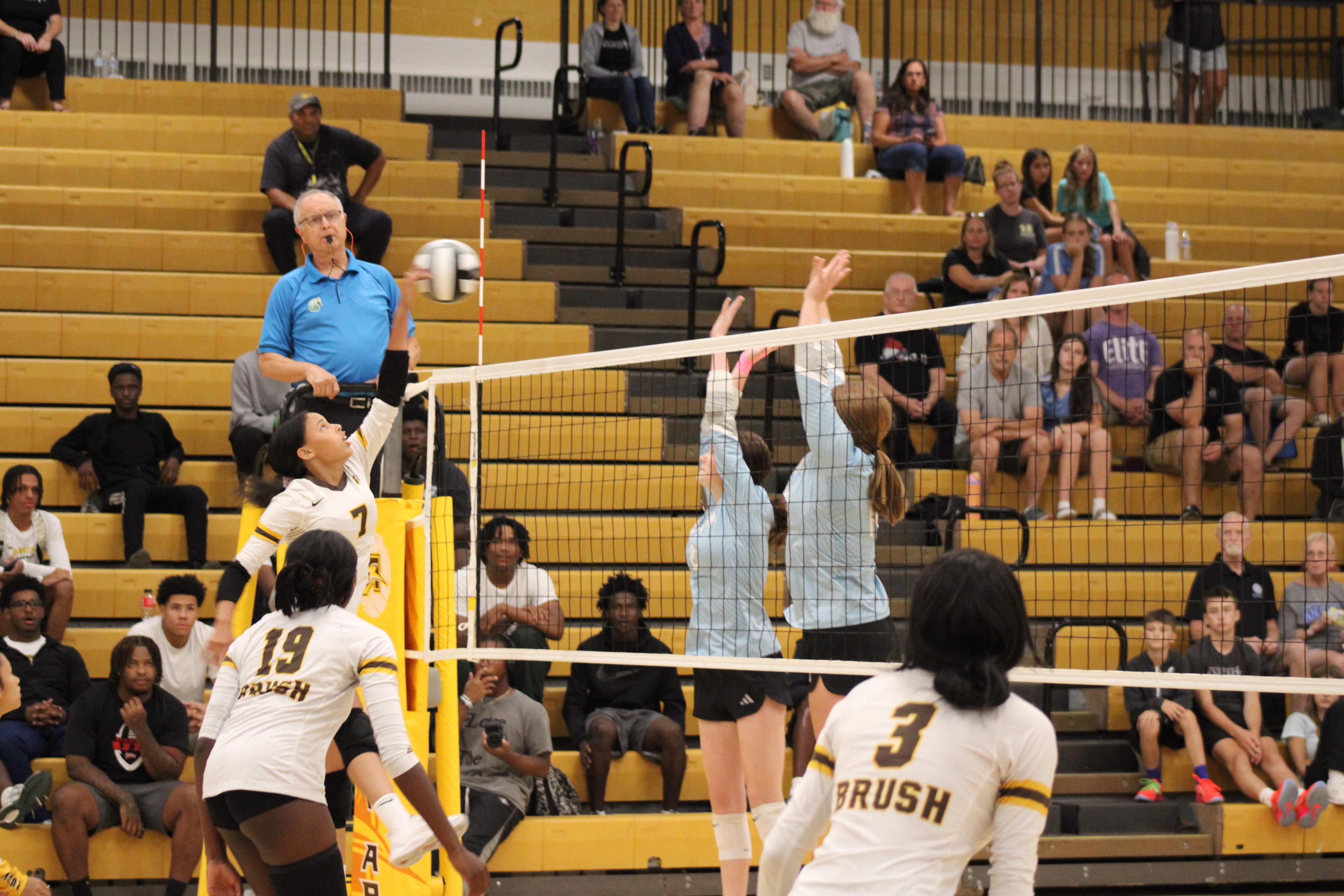 Brush High School Girls Volleyball Arcs Face Narrow Defeat in Season Opener