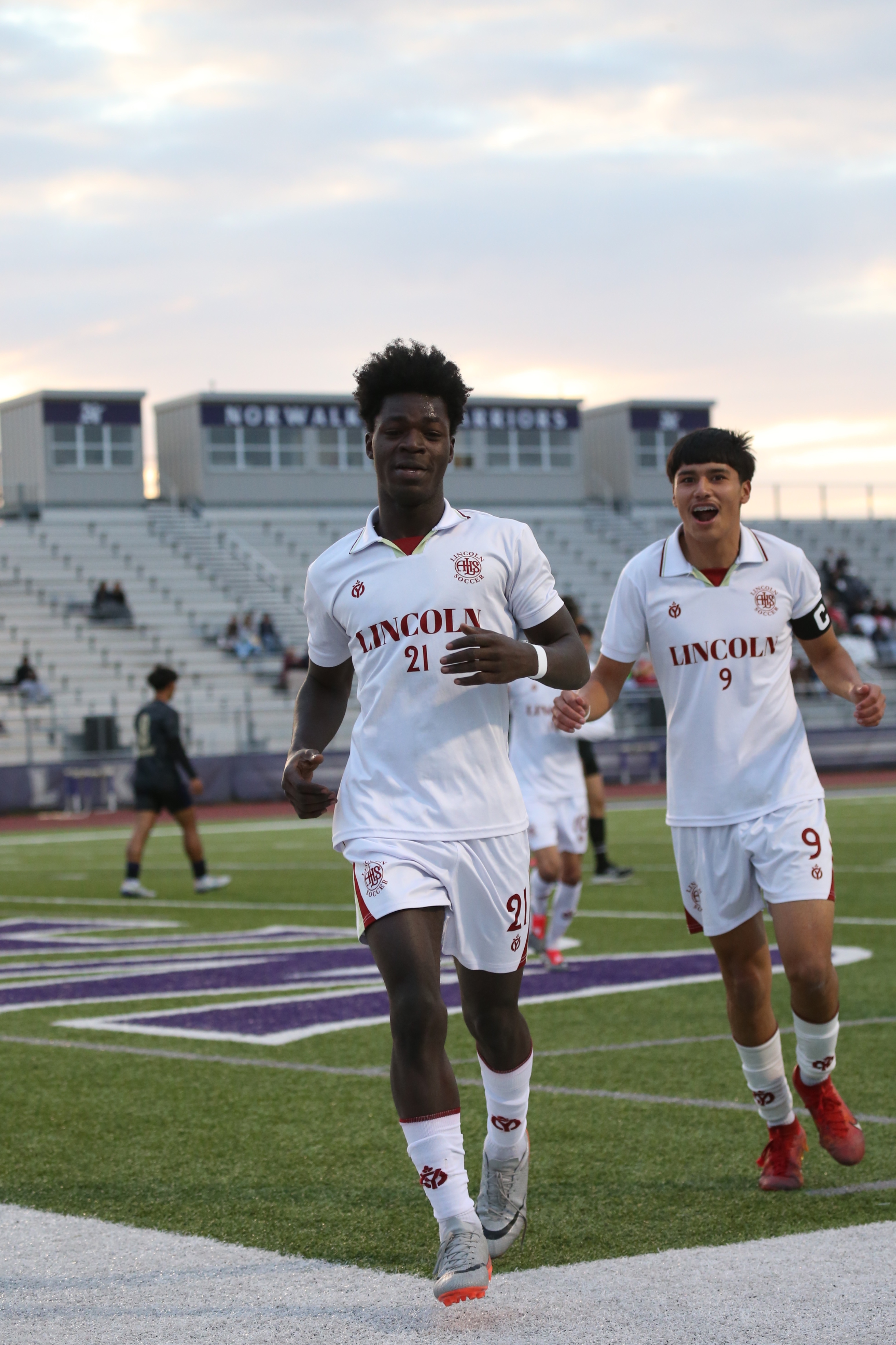 No. 8 Lincoln set for pivotal home test against Dowling