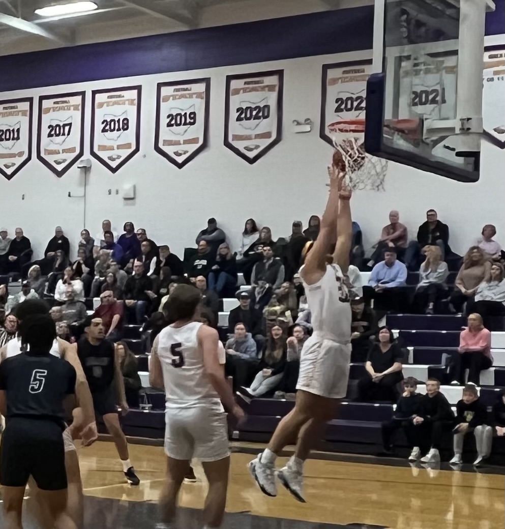Avon Eagles Dominate Lorain Titans in Boys Basketball Showdown